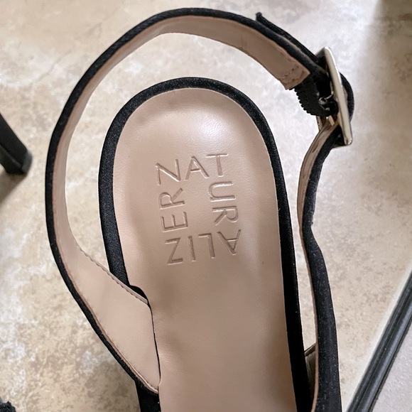 Naturalizer Taimi Black Fabric Sandals - Picture 9 of 9
